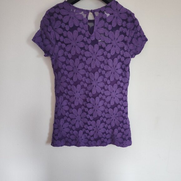 Ladies SZ XS INC Purple Lace Top NWT - Picture 2 of 4